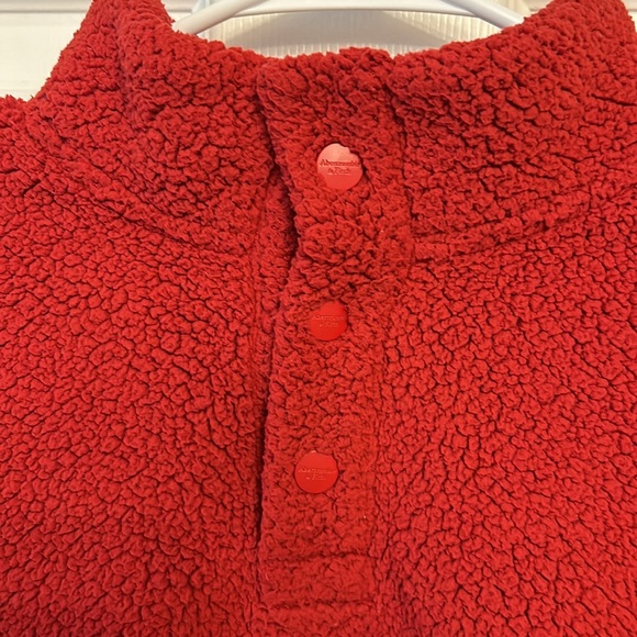 Abercrombie Kids 1/4 button Sherpa. Dark red color. Size 13/14. Excellent cond. - Picture 5 of 8